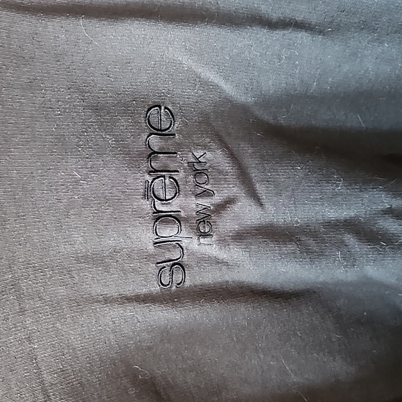 Supreme Dipped Crewneck - Picture 3 of 5